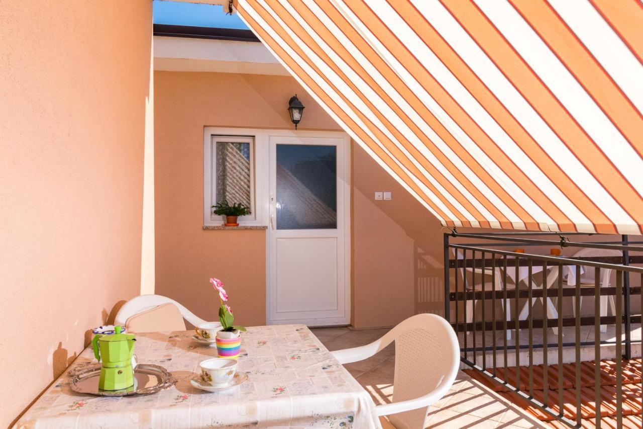Apartments Kendel Fažana エクステリア 写真
