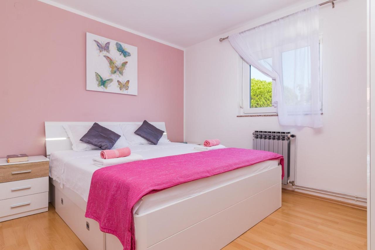 Apartments Kendel Fažana エクステリア 写真