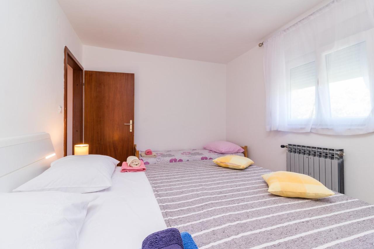Apartments Kendel Fažana エクステリア 写真