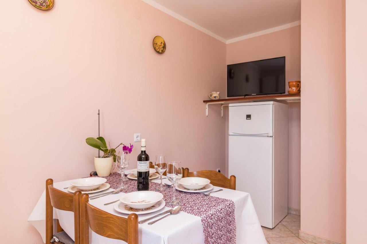 Apartments Kendel Fažana エクステリア 写真